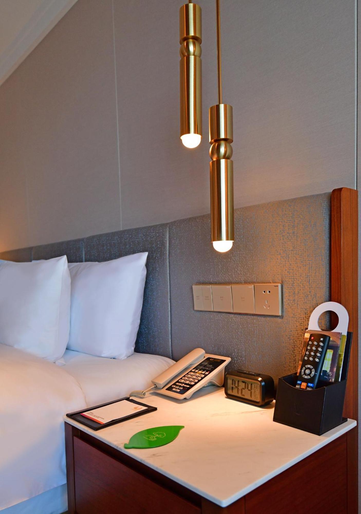 V-continent Wuzhou 5*